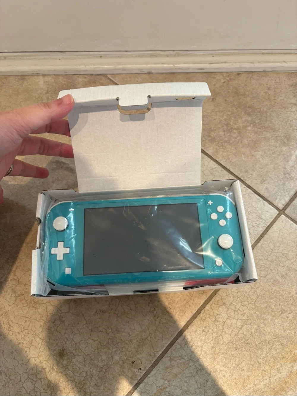 Open Box Nintendo Switch Lite - Turquoise.